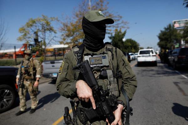 德州州长严拒普利兹克请求 拒绝配合“特朗普式入侵” 第1张