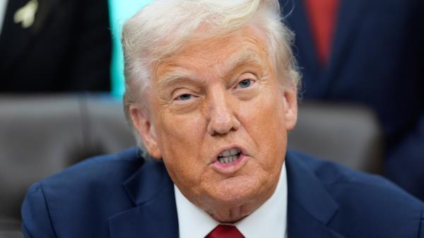 特朗普借政府停摆大搞“清洗”,政治报复引爆舆论! 第1张