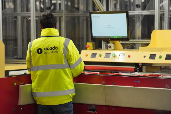 美国克罗格超市放弃与奥卡多合作仓库计划，进一步缩减站点布局